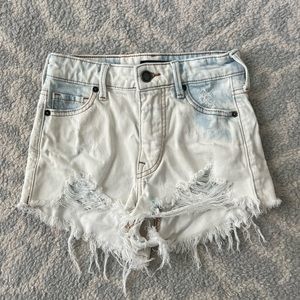Women’s True Religion Caia shorts - size 23W